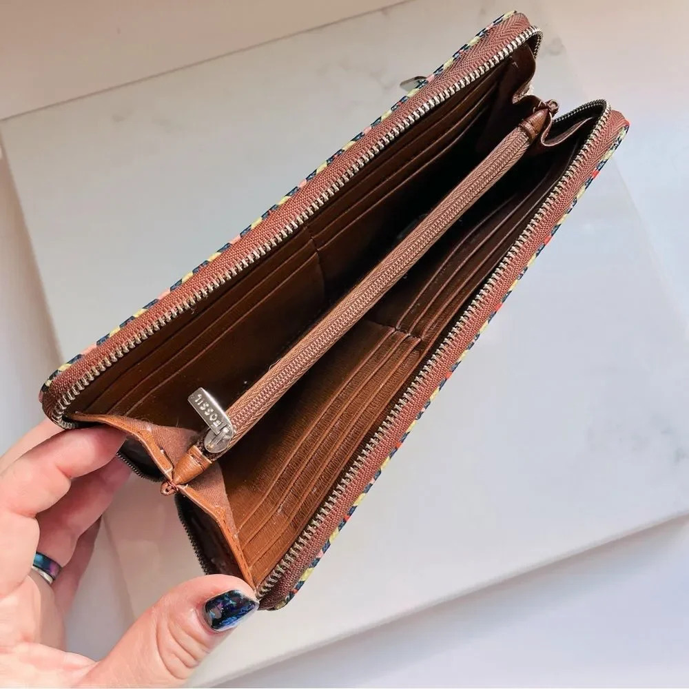 Fossil Emma Retro Print RFID Large Wallet - image 3